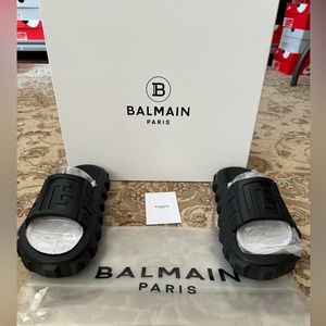 BNWT Balmain Ari Slides!